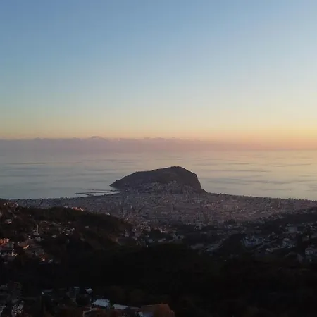 Luxury By The Coast *