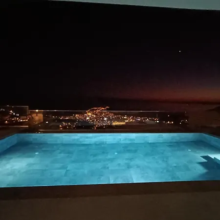 Luxury By The Coast