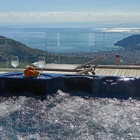 Luxury By The Coast *