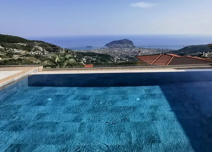 Luxury By The Coast