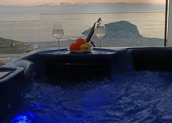 Luxury By The Coast Vakantiehuis Alanya