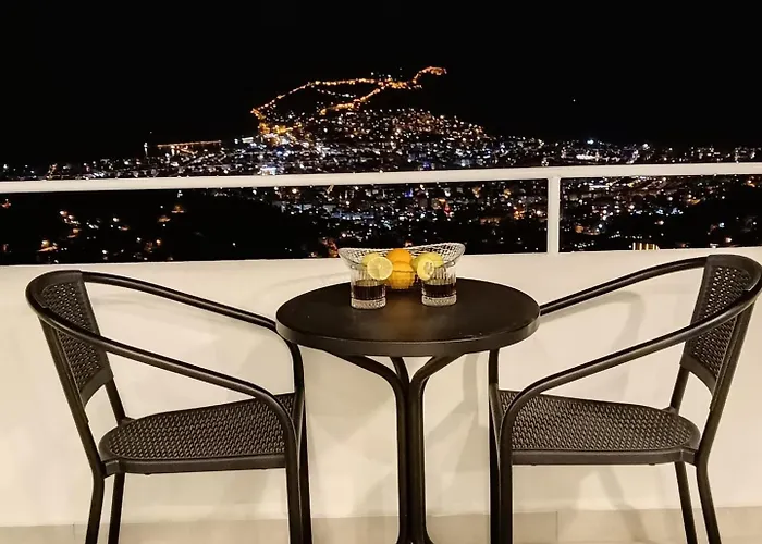 Luxury By The Coast Holiday home