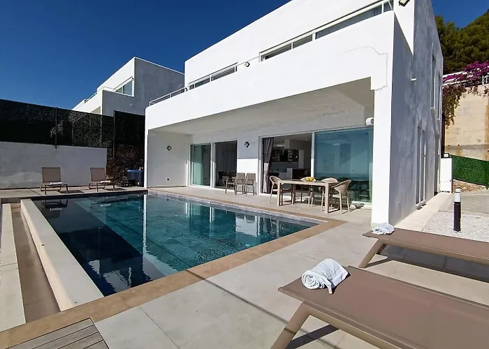 Luxury By The Coast Vakantiehuis