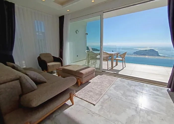 Luxury By The Coast Vakantiehuis Alanya