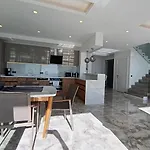 Luxury By The Coast Holiday home *