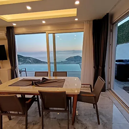 Luxury By The Coast Feriehus Alanya